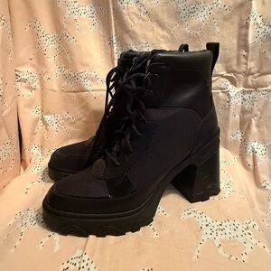 Sorel Black Lace Up Boots for Women